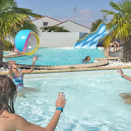 5 Etoiles - Parc Aquatique - Eeiadg مكان تخييم بري سور مير